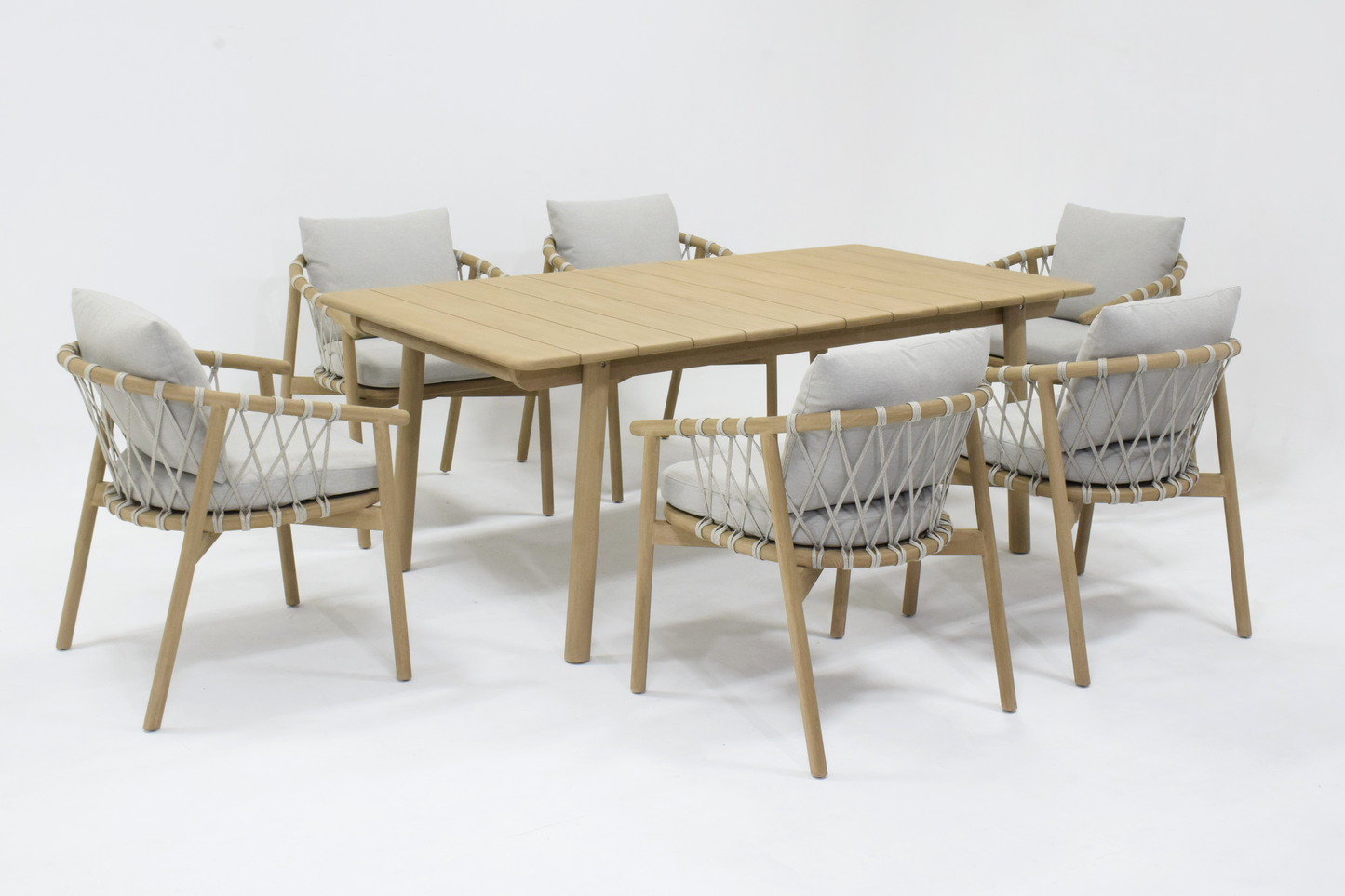 COLMAR Lounge Chair