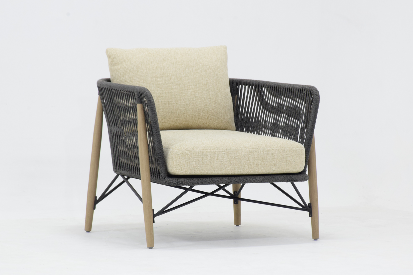 LOVINA Lounge Chair