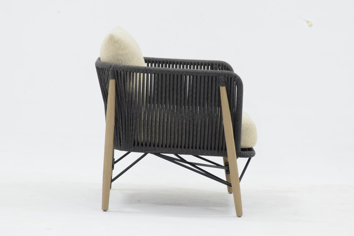 LOVINA Lounge Chair