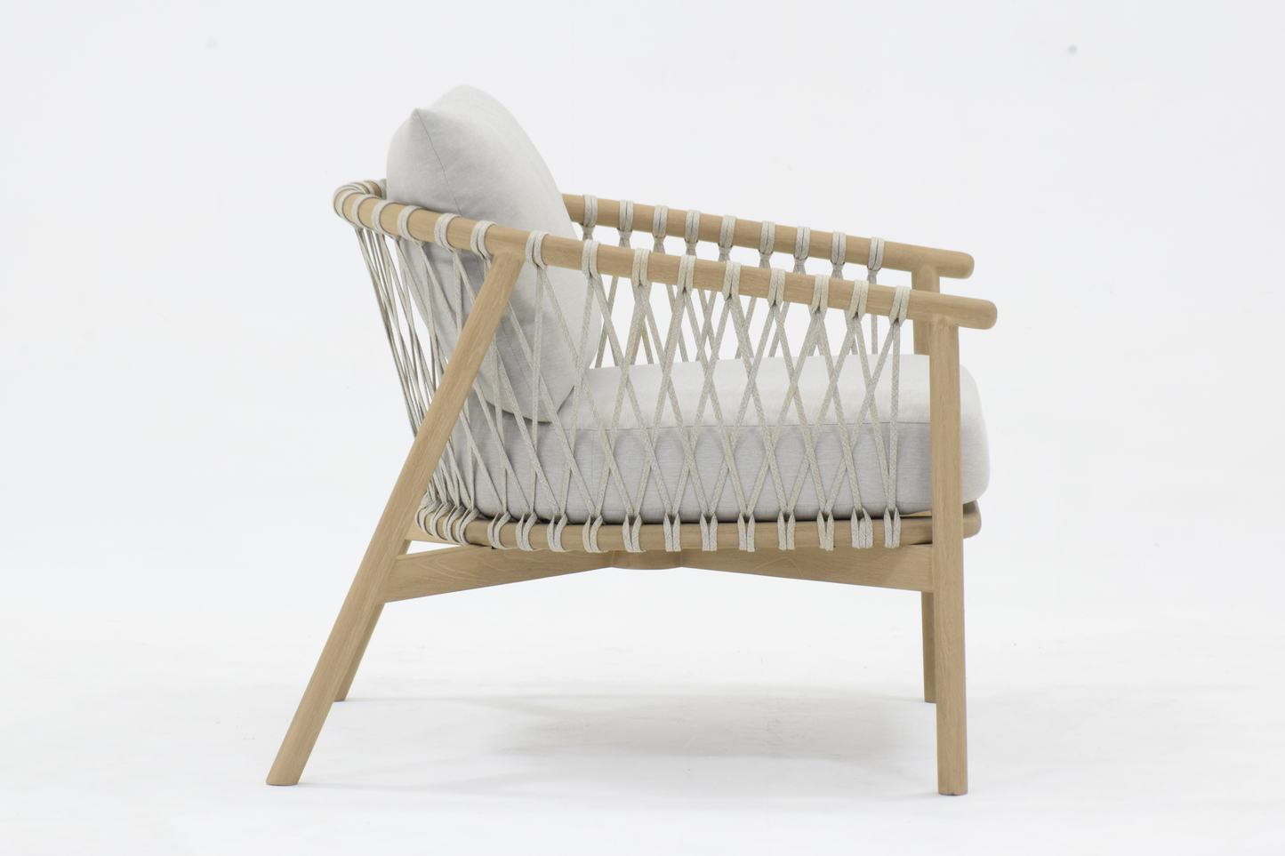 COLMAR Lounge Chair