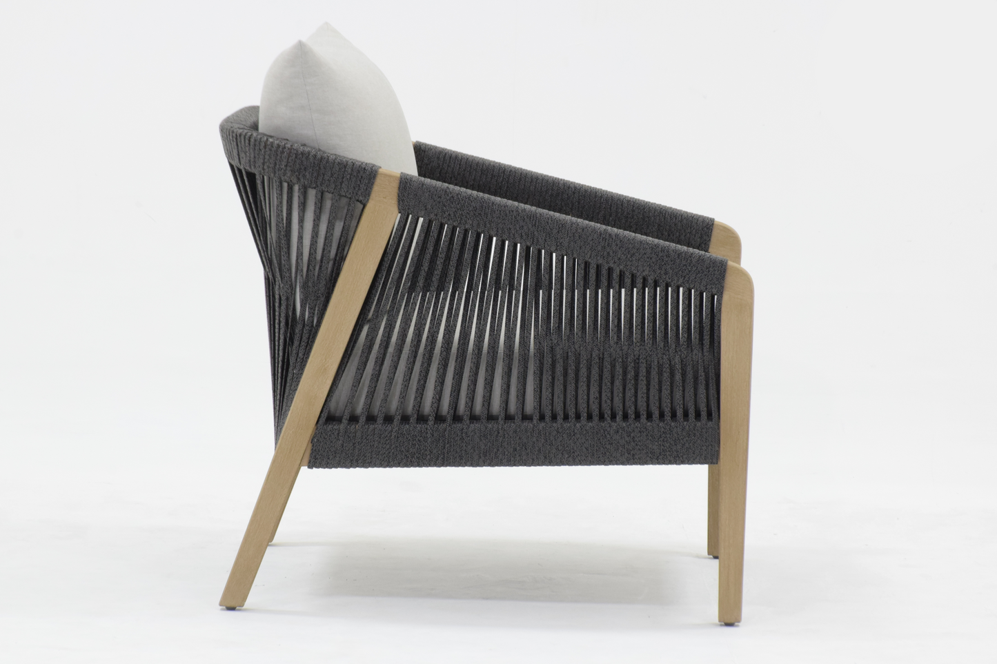 CAMBRIDGE Lounge Chair