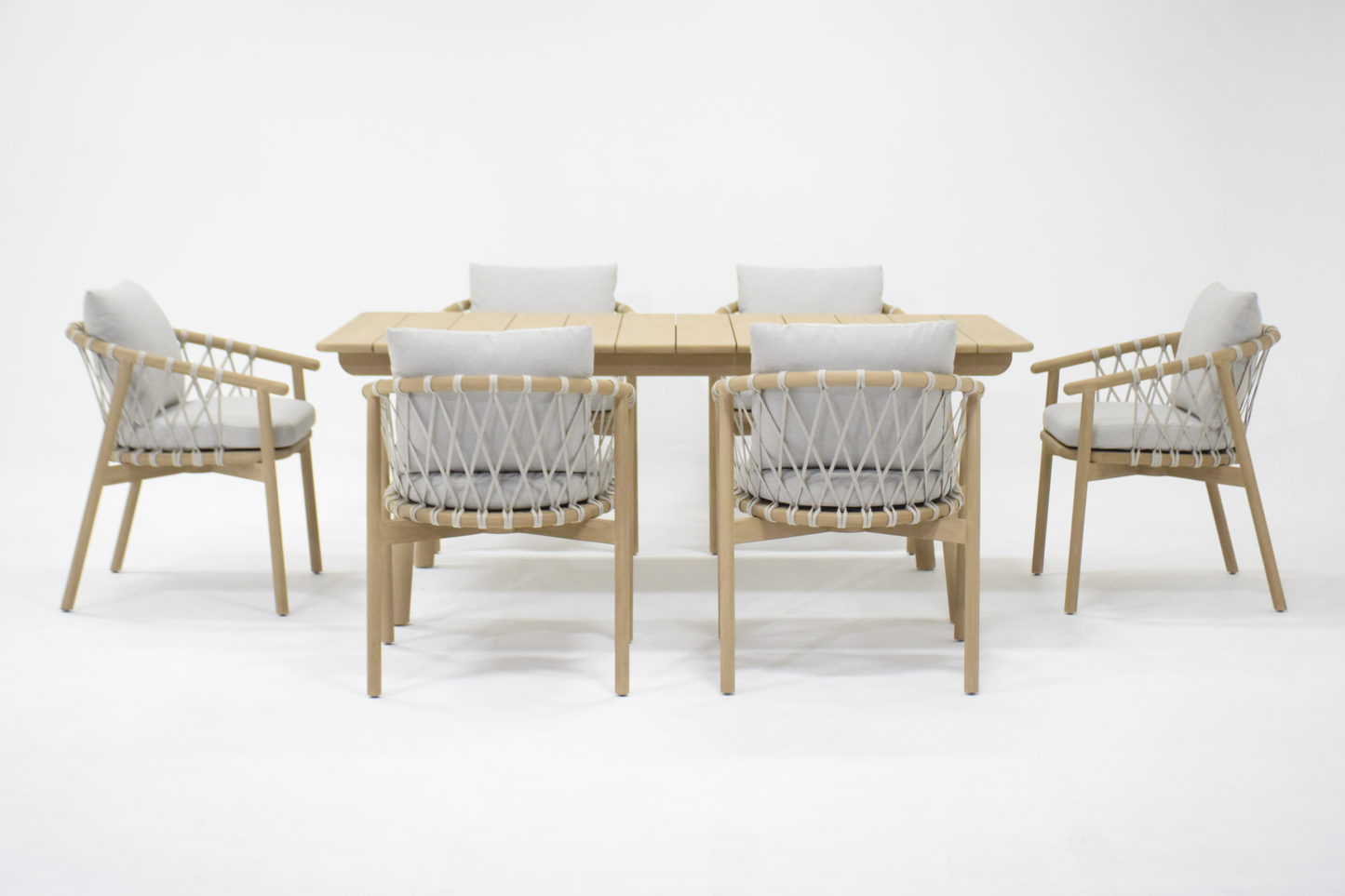 COLMAR Lounge Chair